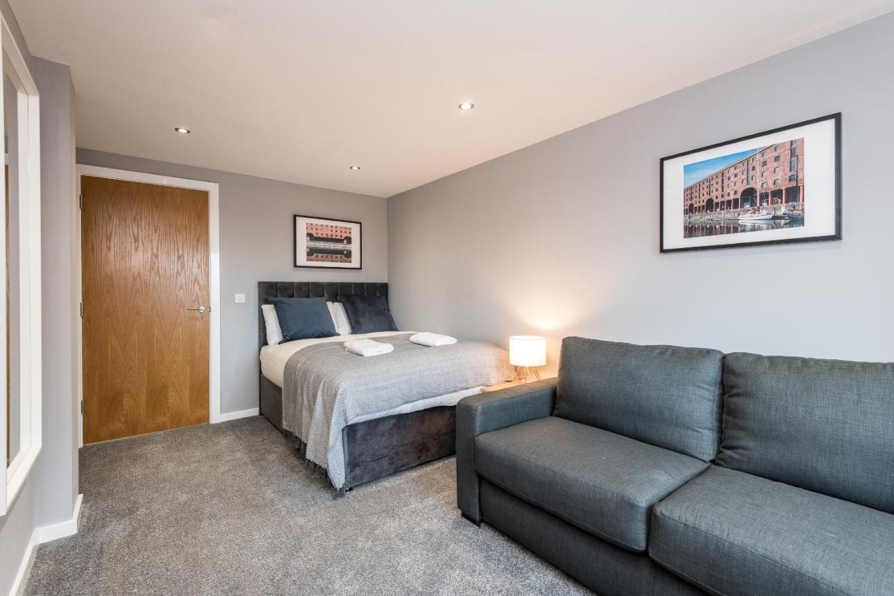 Host Apartments - Contemporary 3 Bed Apt With Balcony - Perfect For Long Stays Liverpool Luaran gambar